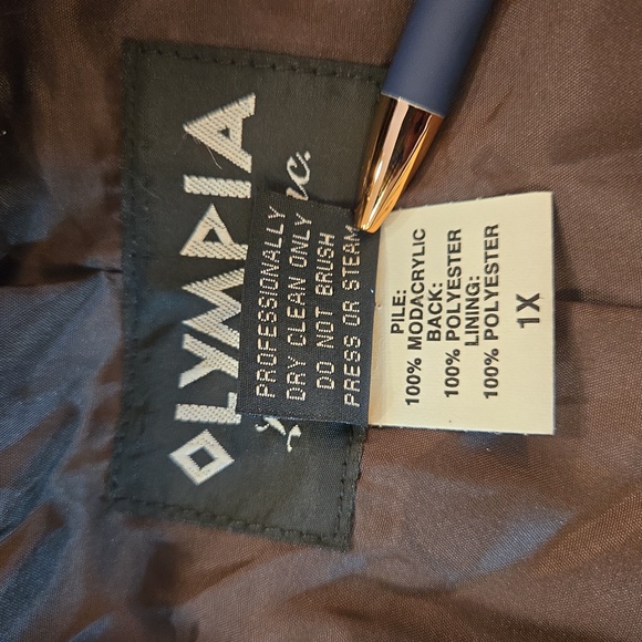 VTG Olympia Faux Fur Plush Full Length Maxi Glam Mob Wife Coat USA Womens 1X - Picture 12 of 12